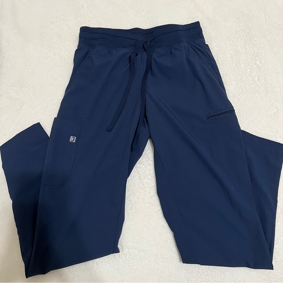 ScrubJoy scrub top & bottoms - Picture 5 of 10